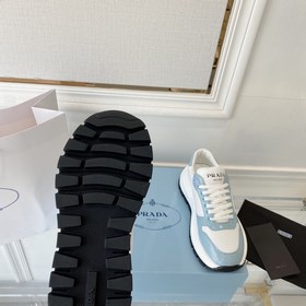 PRADA 222 — новые модели от Prada, мощный удар! Множество моделей