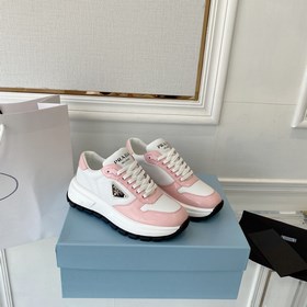 PRADA 222 — новые модели от Prada, мощный удар! Множество моделей
