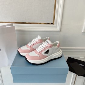 PRADA 222 — новые модели от Prada, мощный удар! Множество моделей