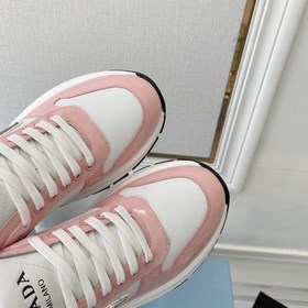 PRADA 222 — новые модели от Prada, мощный удар! Множество моделей