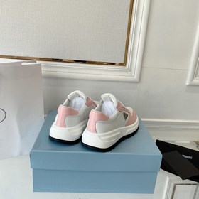 PRADA 222 — новые модели от Prada, мощный удар! Множество моделей