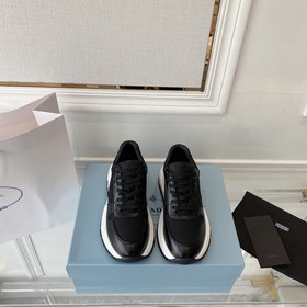 PRADA 222 — новые модели от Prada, мощный удар! Множество моделей
