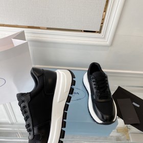 PRADA 222 — новые модели от Prada, мощный удар! Множество моделей