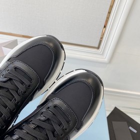 PRADA 222 — новые модели от Prada, мощный удар! Множество моделей