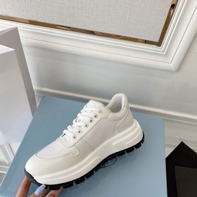 PRADA 222 — новые модели от Prada, мощный удар! Множество моделей
