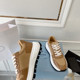 PRADA 222 — новые модели от Prada, мощный удар! Множество моделей