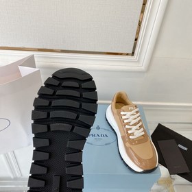 PRADA 222 — новые модели от Prada, мощный удар! Множество моделей