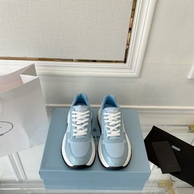 PRADA 222 — новые модели от Prada, мощный удар! Множество моделей