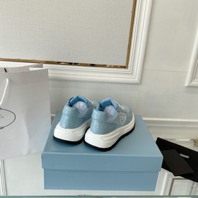 PRADA 222 — новые модели от Prada, мощный удар! Множество моделей