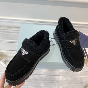 Prada】Новая осенне-зимняя коллекция шерстяных лофей Ретро-кеды в
