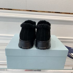 Prada】Новая осенне-зимняя коллекция шерстяных лофей Ретро-кеды в