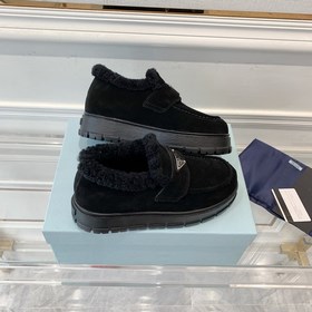 Prada】Новая осенне-зимняя коллекция шерстяных лофей Ретро-кеды в