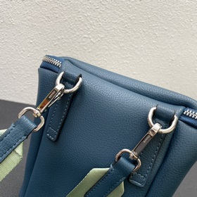 Новинка в магазине (комбинированная модель из кожи) Prada RADA Эт