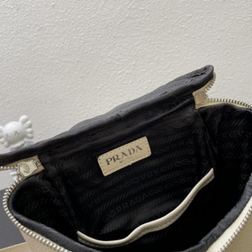 Новинка в магазине (комбинированная модель из кожи) Prada RADA Эт