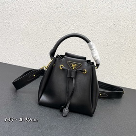 Новинка 2024, ранневесенняя модель mini Prada «RADA» небольшая су