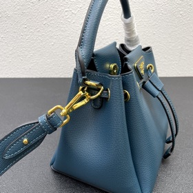 Новинка 2024, ранневесенняя модель mini Prada «RADA» небольшая су