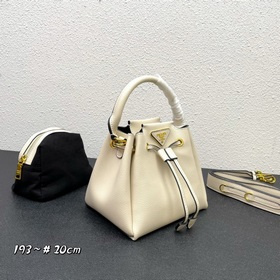 Новинка 2024, ранневесенняя модель mini Prada «RADA» небольшая су