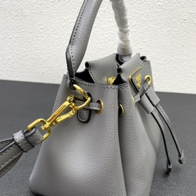 Новинка 2024, ранневесенняя модель mini Prada «RADA» небольшая су