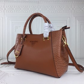 Новая модель сумки Prada с плечевым ремнем, номер модели： 2110, и