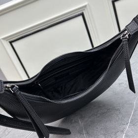 Новая модель Prada RADA Французская элегантность, зимний стиль, о
