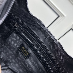 Новая модель Prada RADA Французская элегантность, зимний стиль, о