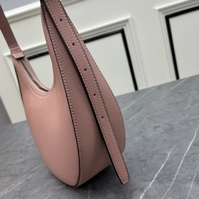 Новая модель Prada RADA Французская элегантность, зимний стиль, о