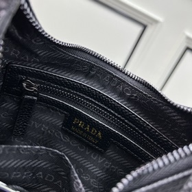 Новая модель Prada RADA Французская элегантность, зимний стиль, о