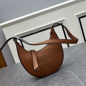 Новая модель Prada RADA Французская элегантность, зимний стиль, о