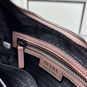 Новая модель Prada RADA Французская элегантность, зимний стиль, о