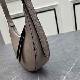 Новая модель Prada RADA Французская элегантность, зимний стиль, о