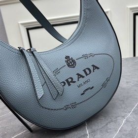 Новая модель Prada RADA Французская элегантность, зимний стиль, о