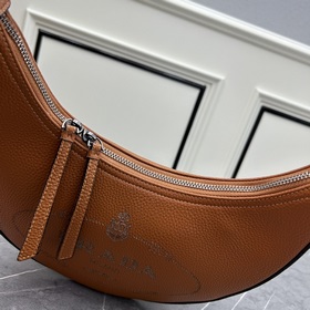 Новая модель Prada RADA Французская элегантность, зимний стиль, о