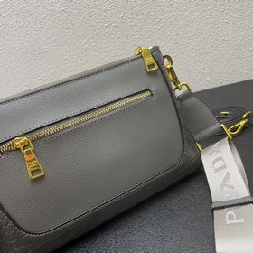 Эксклюзивная модель Prada «RADA» — классическая легенда, с двумя 