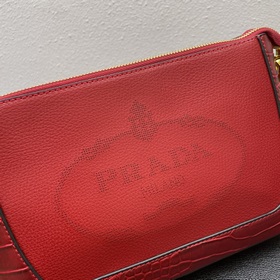 Эксклюзивная модель Prada «RADA» — классическая легенда, с двумя 
