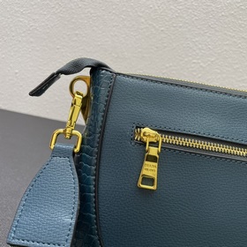 Эксклюзивная модель Prada «RADA» — классическая легенда, с двумя 