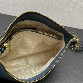 Эксклюзивная модель Prada «RADA» — классическая легенда, с двумя 