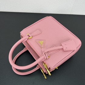 Mini Killer 1BA906, золотой. Эта сумка Galleria изготовлена из фи