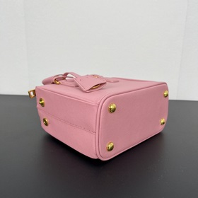 Mini Killer 1BA906, золотой. Эта сумка Galleria изготовлена из фи