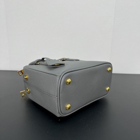 Mini Killer 1BA906, золотой. Эта сумка Galleria изготовлена из фи