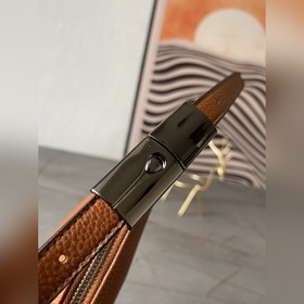 Новая модель Prada RADA Французская элегантность, зимний стиль, о