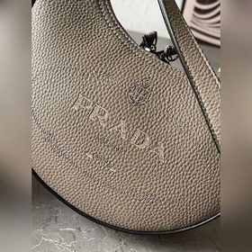 Новая модель Prada RADA Французская элегантность, зимний стиль, о