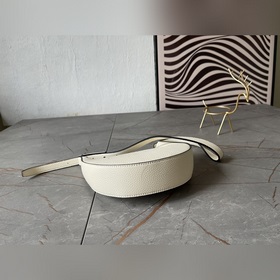Новая модель Prada RADA Французская элегантность, зимний стиль, о