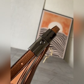 Большой Prada RADA, новая модель Французская элегантность, зимний