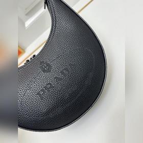 Новая модель Prada RADA Французская элегантность, зимний стиль, о