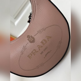 Новая модель Prada RADA Французская элегантность, зимний стиль, о