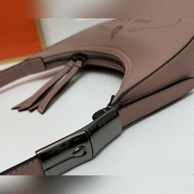 Новая модель Prada RADA Французская элегантность, зимний стиль, о
