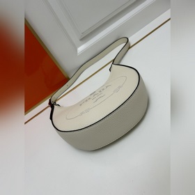 Новая модель Prada RADA Французская элегантность, зимний стиль, о