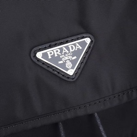PRADA - новейшая модель рюкзака с двумя плечевыми ремнями, официа