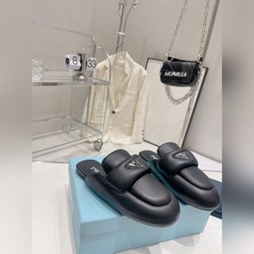Лучшая версия тапочек Prada, туфли-муллеры очень удобны в носке,