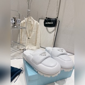 Лучшая версия тапочек Prada, туфли-муллеры очень удобны в носке, 